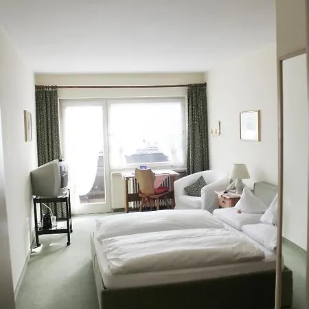 Burgdacherl Hotel 3*